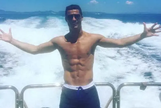Cristiano Ronaldo si gode le vacanze (Instagram)