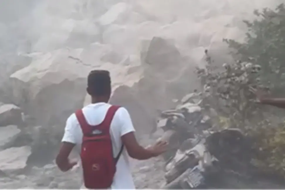 Terremoto di magnitudo 4.7 nel Napoletano: frana a Pozzuoli