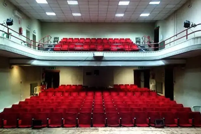 Il Teatro Ferroviario di Sassari. (Foto da La Botte e il Cilindro)