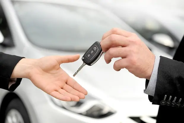 Autonoleggio, foto simbolo (Ansa)