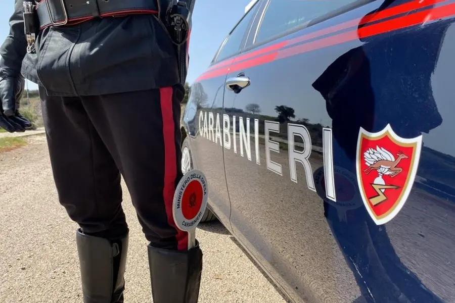 (foto carabinieri)