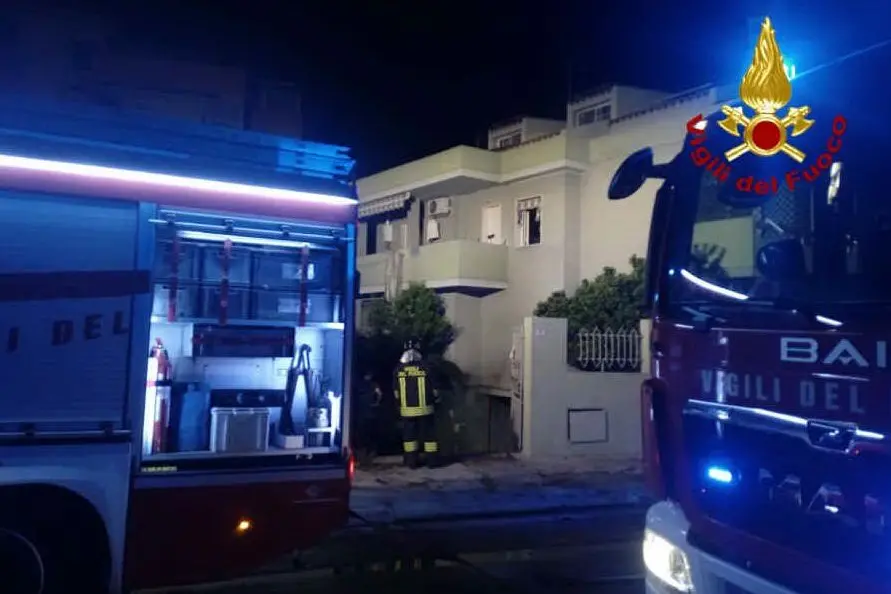Incendio nella notte a Quartu