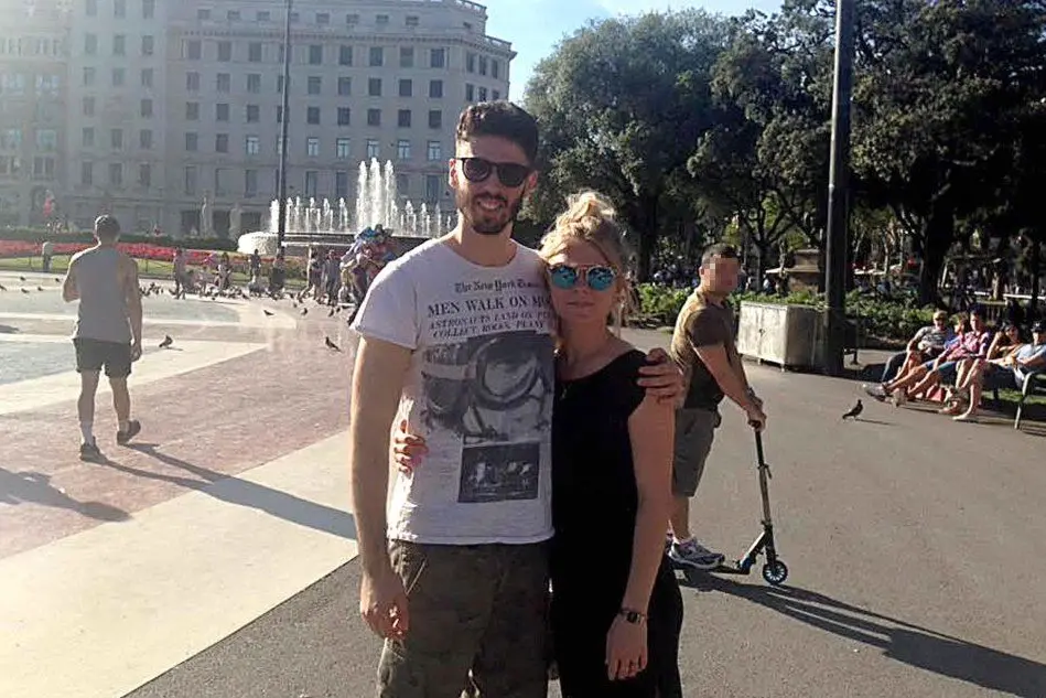Luca Sacchi con Anastasia Kylemnyk (Ansa)