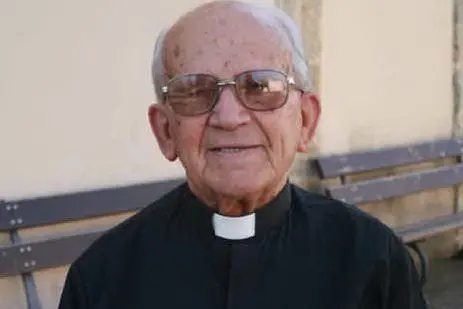 Monsignor Modesto Floris (diocesialesterralba)