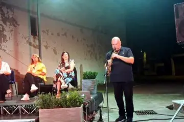 “Non morirà il libro di lettura”, a Perdasdefogu il festival “SetteSere SettePiazze SetteLibri”