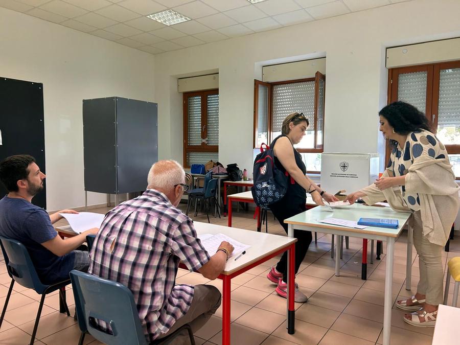 Amministrative a Quartu, al voto un elettore su due: affluen
