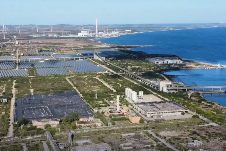 L'area industriale di Porto Torres (foto concessa)