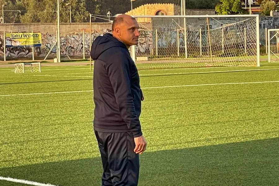 Nunzio Falco, ormai ex allenatore dell'Arbus (foto Riccardo Spignesi)
