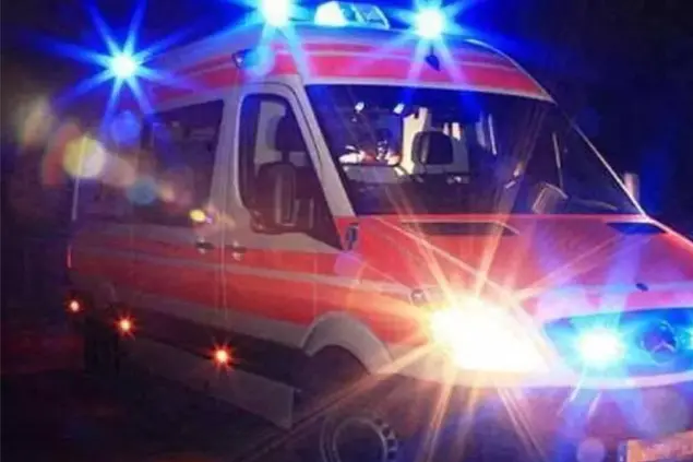 Un'ambulanza