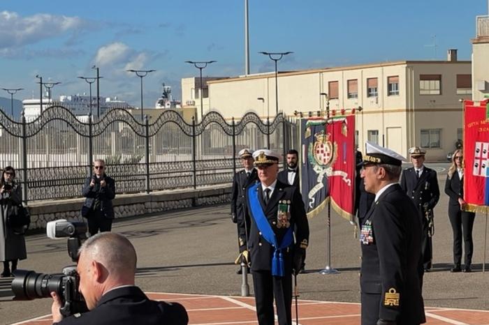 Enrico Pacioni alla guida del Comando marittimo a Cagliari (foto via Ansa)