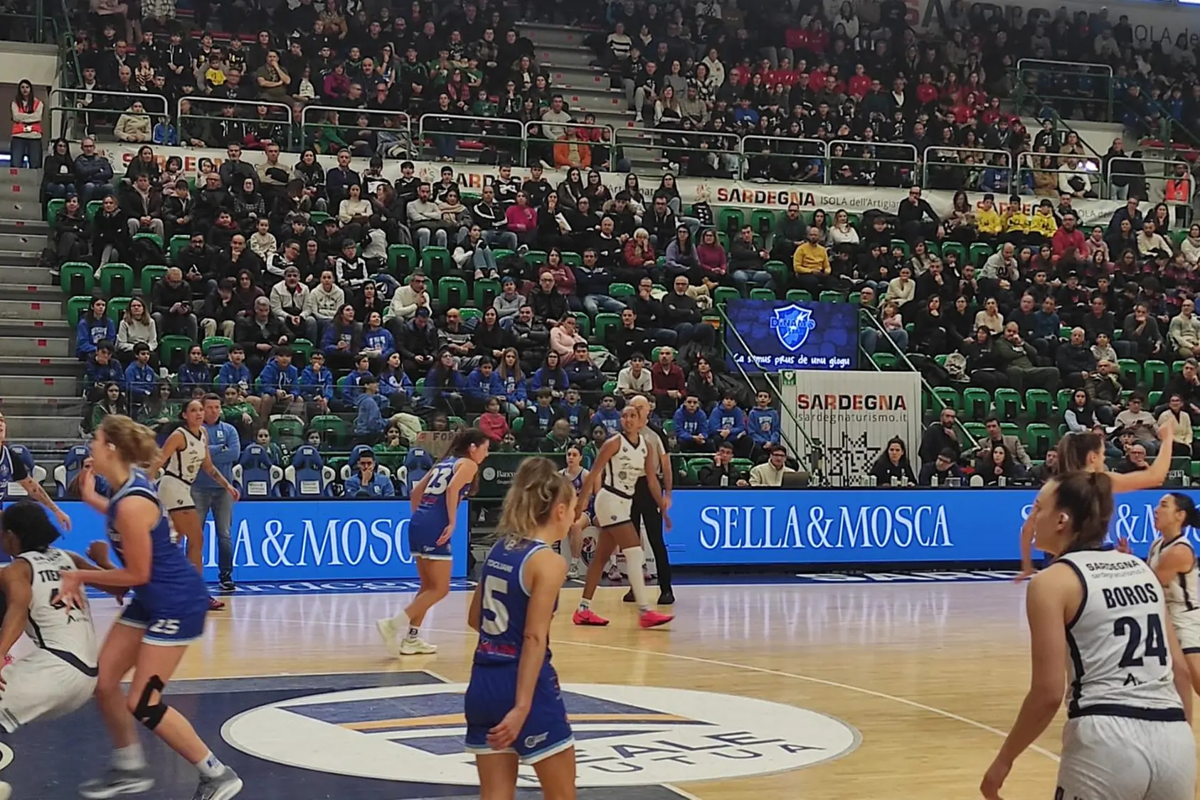 La Dinamo Women ritorna al PalaSerradimigni (foto G. Marras)