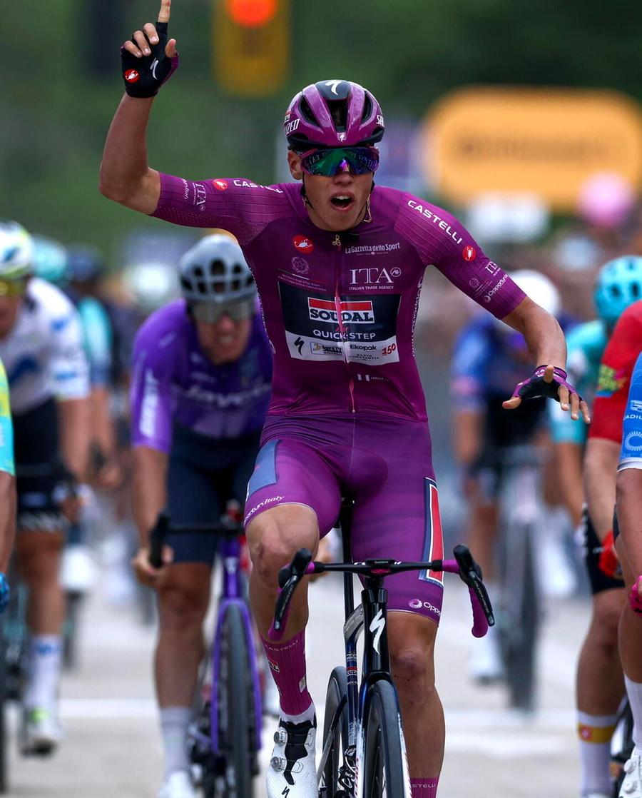 volate bulgare al Giro d’Italia: domina magnier