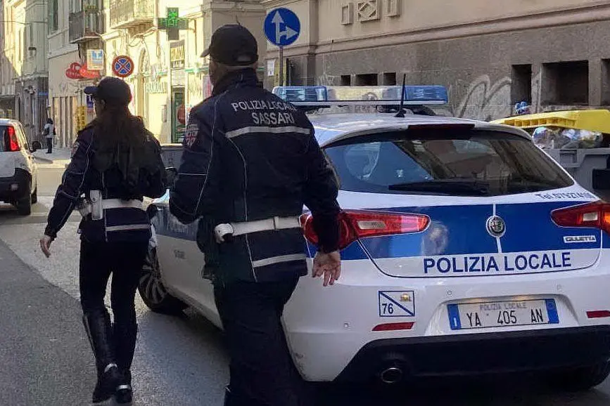 Agenti a Sassari (Archivio L'Unione Sarda - Calvi)
