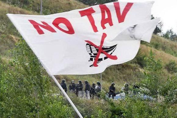 No Tav, nuovi assalti in Val Susa: identificati 5 manifestanti