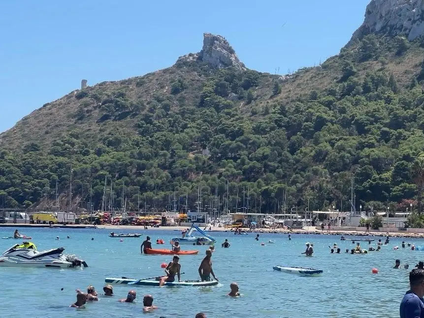 Poetto, Sella del Diavolo (foto L'Unione Sarda)