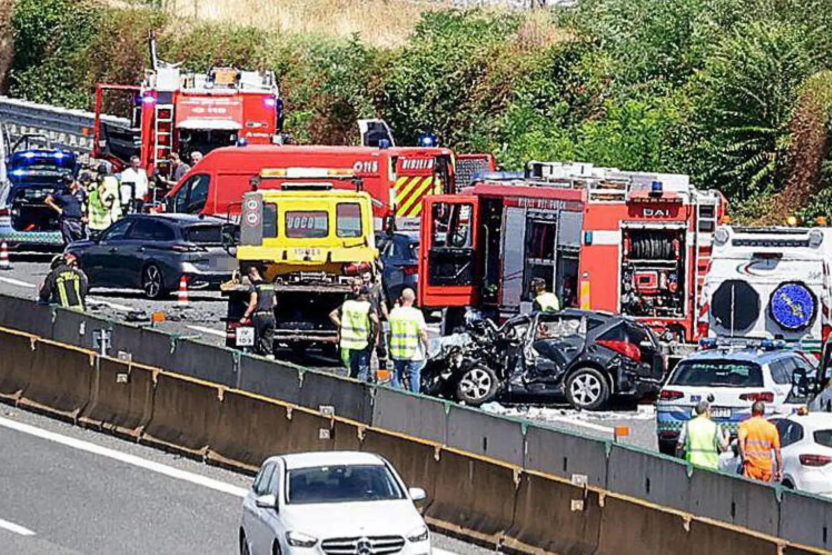 L'incidente sull'autostrada Torino-Milano (Ansa)