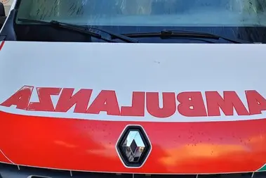 Un'ambulanza (Ansa)