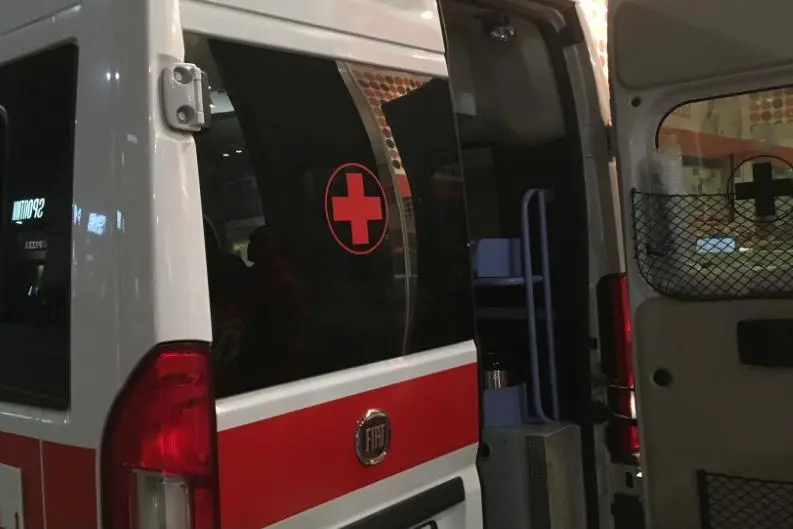 Un'ambulanza (Foto Frigoli)