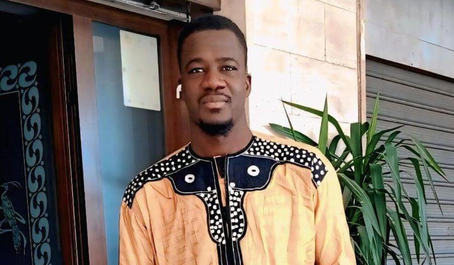 Bakari, l’ultimo sfregio è social