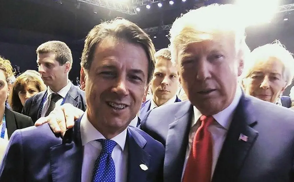 Il selfie Giuseppe Conte-Donald Trump (foto Instagram)