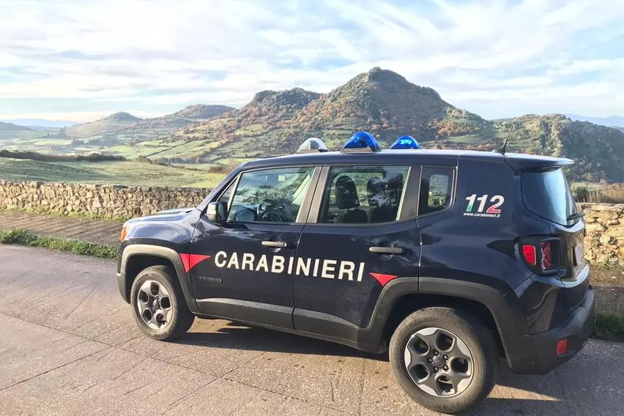 (foto carabinieri)