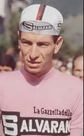 E' uno dei sette ciclisti che in carriera ha vinto Tour, Giro e Vuelta