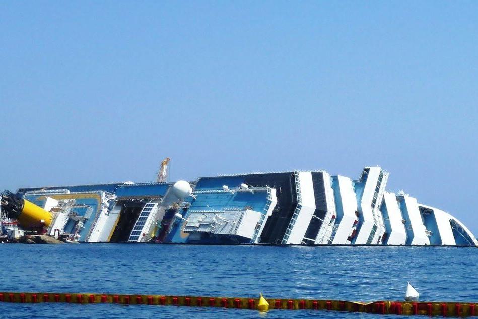 Costa Concordia, sei anni fa il naufragio all'Isola del Giglio