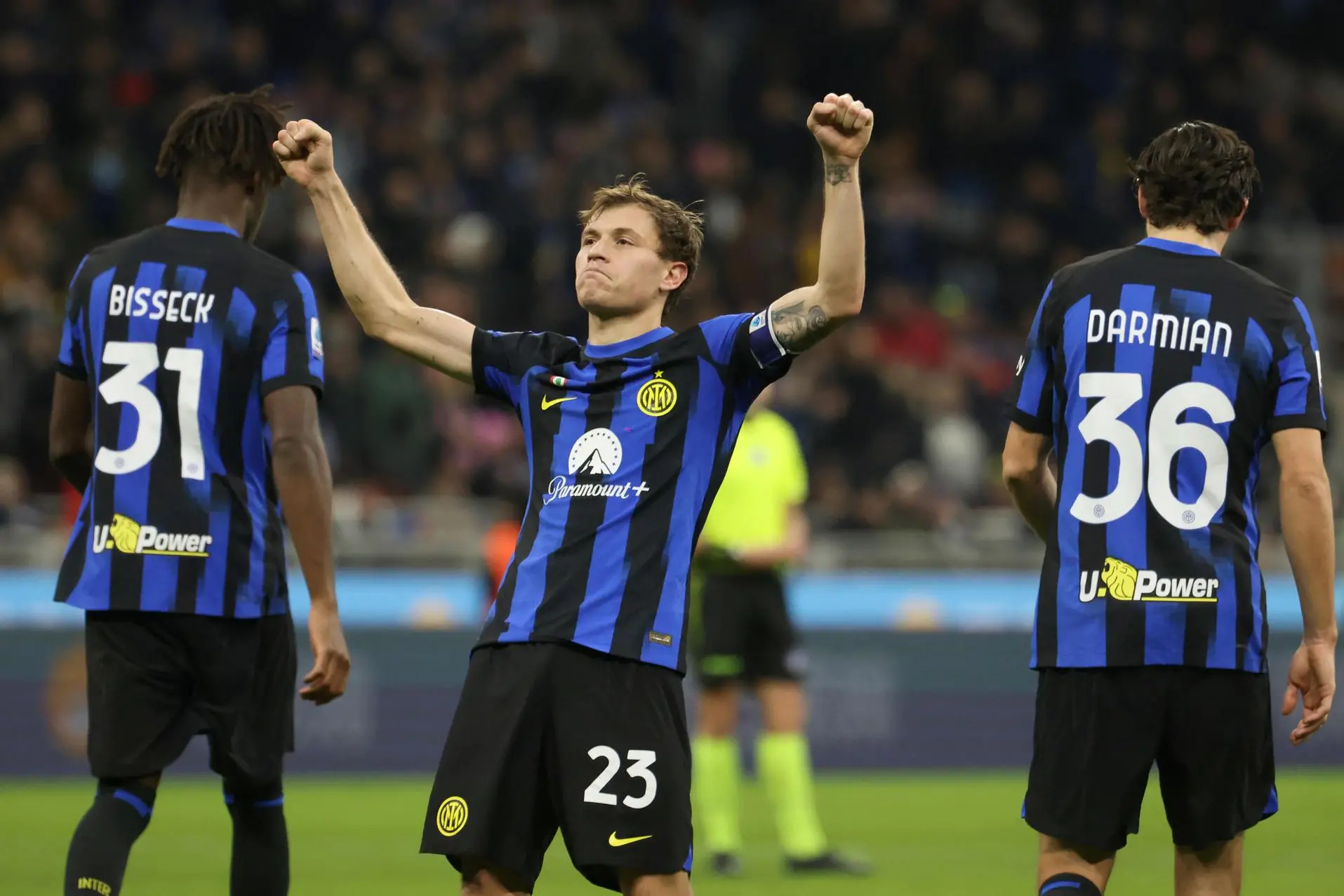 Inter Milan’s Nicolo Barella jubilates after scoring goal of 2 to 0 during the Italian serie A soccer match between Fc Inter and Lecce Giuseppe Meazza stadium in Milan, 23 December 2023. ANSA / MATTEO BAZZI