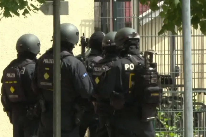 Aggressione con coltello in un liceo in Baviera: arrestato un 16enne