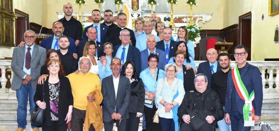 Cambio della bandiera per il comitato Madonna della Difesa