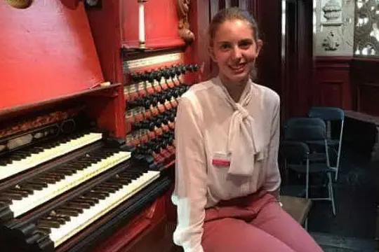 L'organista Francesca Ajossa