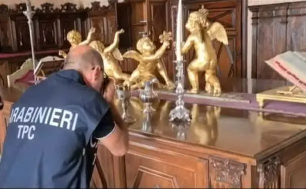 I carabinieri (fermo immagine da video)