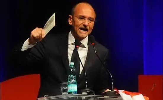 L'ex governatore Ugo Cappellacci
