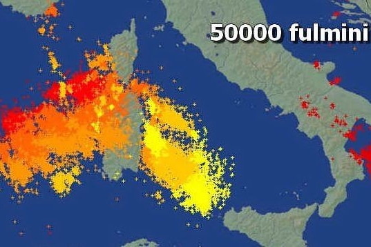 Maltempo: picchi fino a 60 mm di pioggia e 50mila fulmini caduti in Sardegna