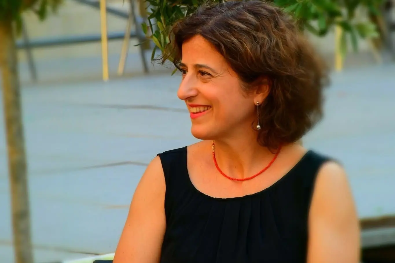 Elvira Serra