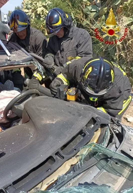 (Foto Vigili del fuoco)