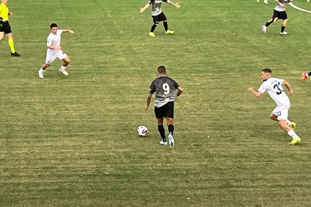 Marroni in azione nel derby con l'Ilva dello scorso anno (foto Ilenia Giagnoni)