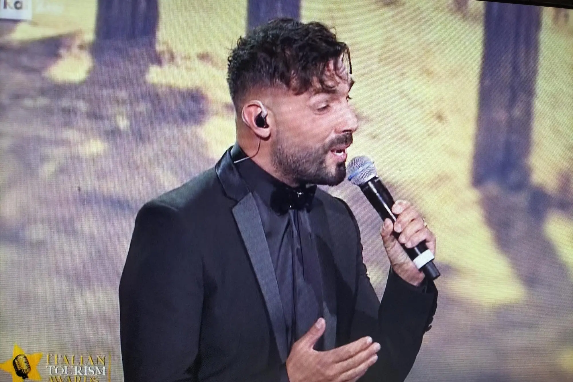 L'esibizione di Cristian Medda su Rai 2. (Foto Scano)