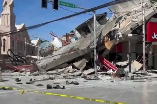 Filippine, terremoto magnitudo 7,8 nel sud: ci sono morti