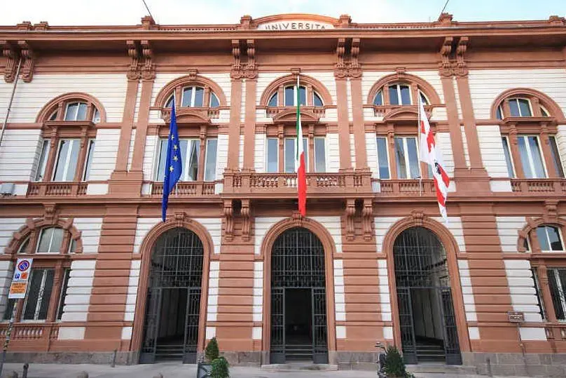 La facciata dell'Università di Sassari