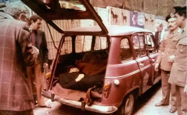 Il corpo fatto ritrovare in via Caetani