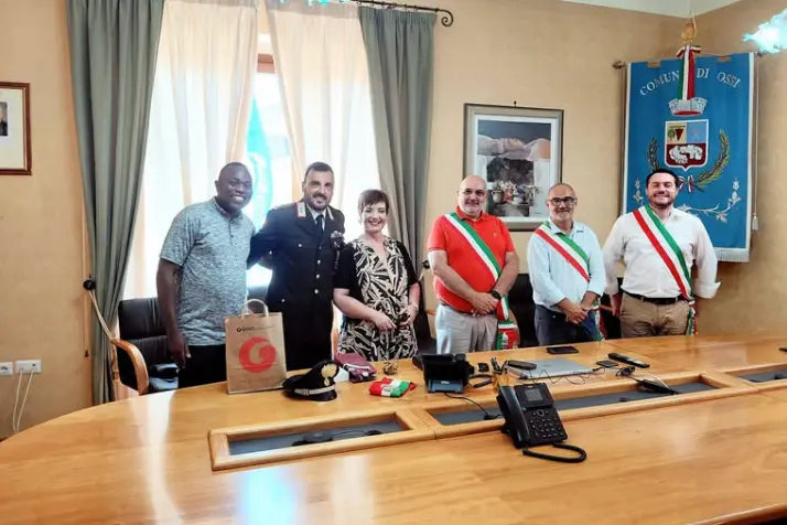 La cerimonia di saluto al comandante dei carabinieri Pintus (foto)