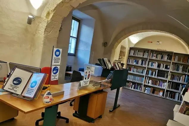 Una biblioteca del Sistema Bibliotecario Coros Figulinas (foto concessa)