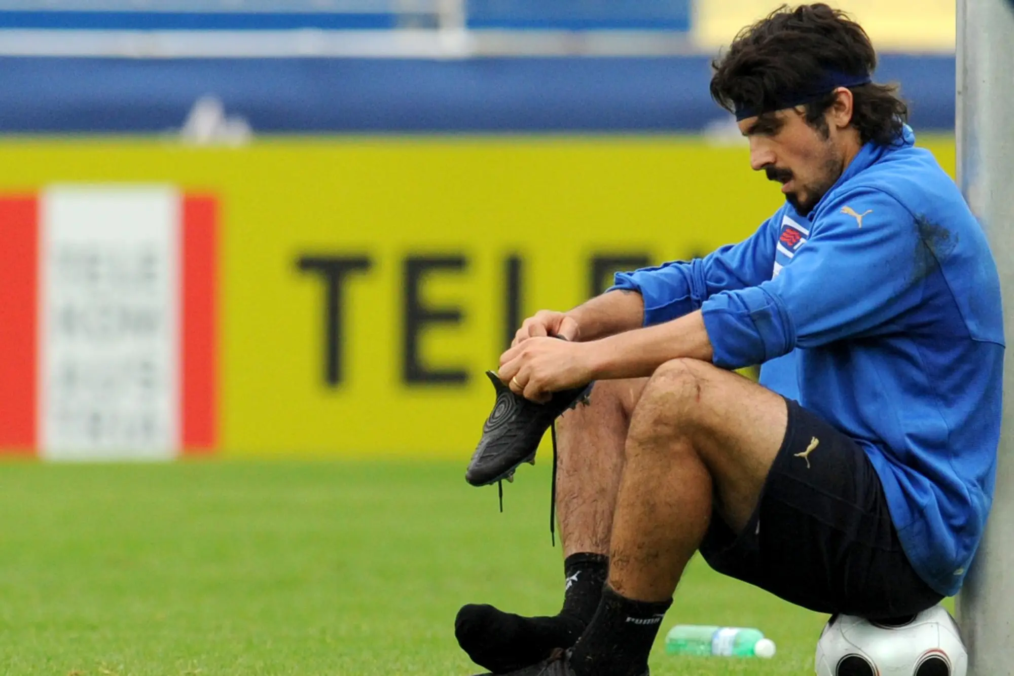 Gennaro Gattuso quando vestiva la maglia azzurra (foto Epa)