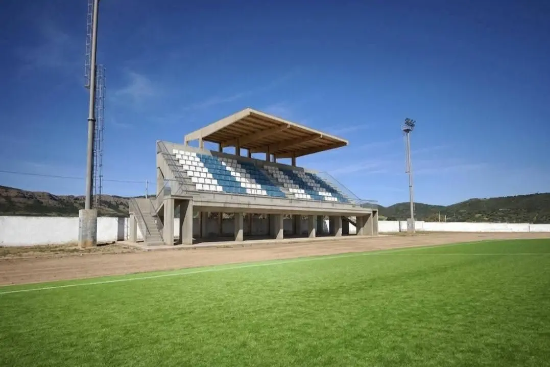 La nuova tribuna dello stadio del Perdaxius