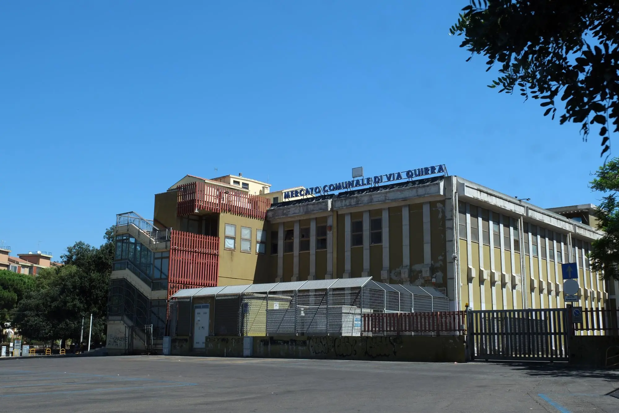 Cagliari, il mercato di via Quirra (L'Unione Sarda)