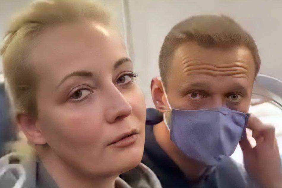 Navalny torna a Mosca e viene arrestato, Usa e Ue: &quot;Liberatelo&quot;