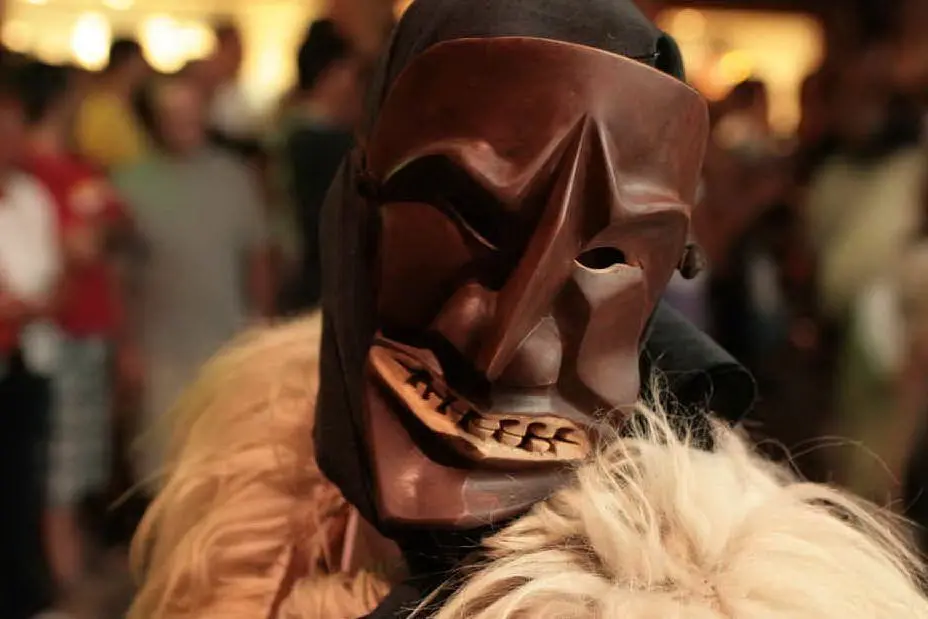 Carnevale a Muravera (foto www.maskaras.it)