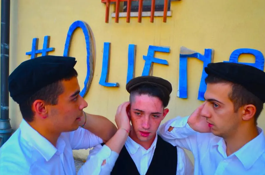 I giovani tenores di Oliena (foto concessa)