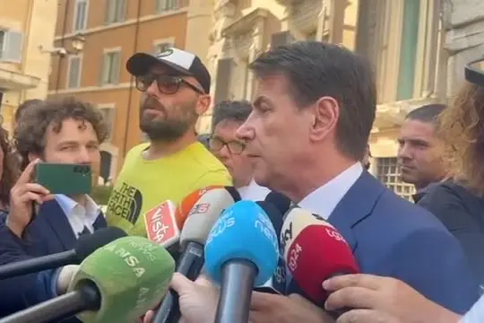 Ucraina, Conte: non può entrare adesso in Europa, no condizioni